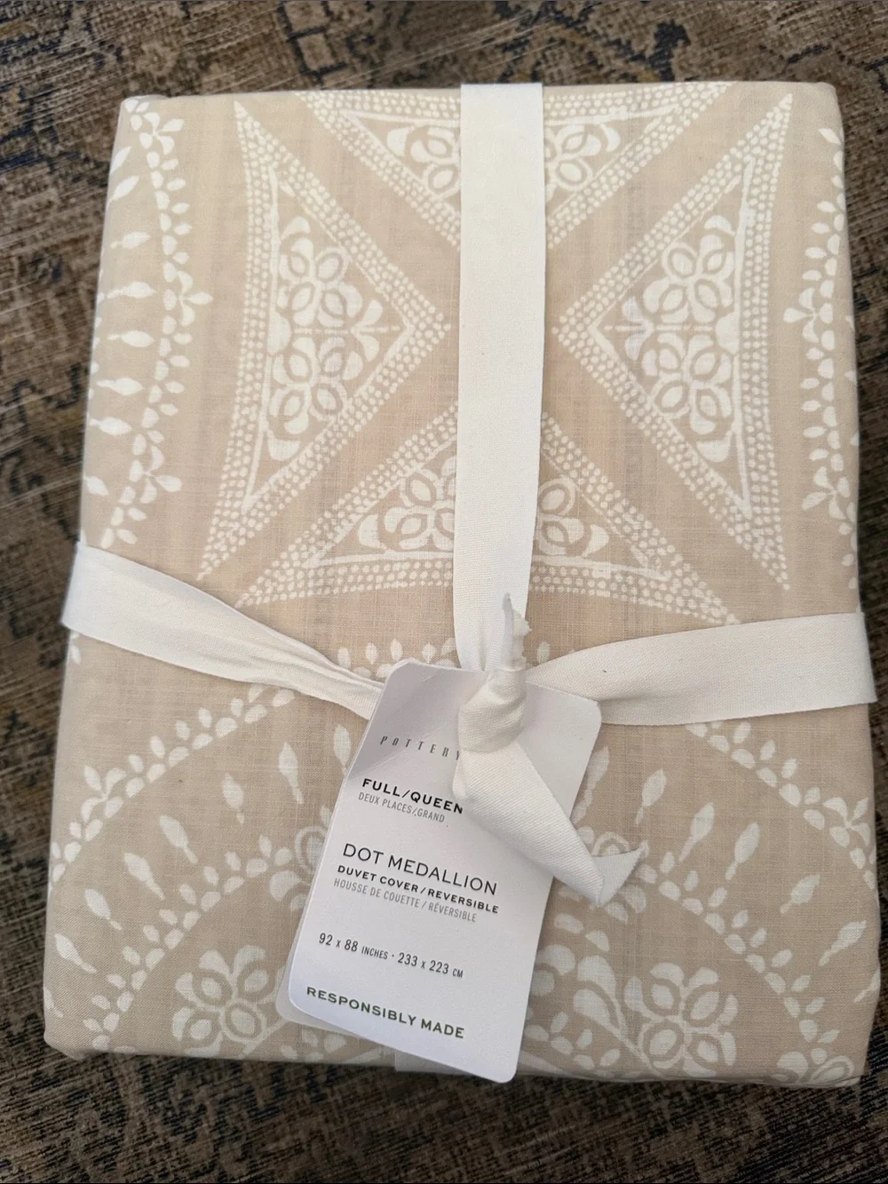 Pottery Barn Dot Medallion Reversible Duvet Cover Full/Queen NEW